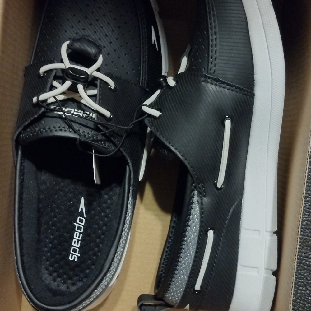 New!!! Speedo Black and White Shoes